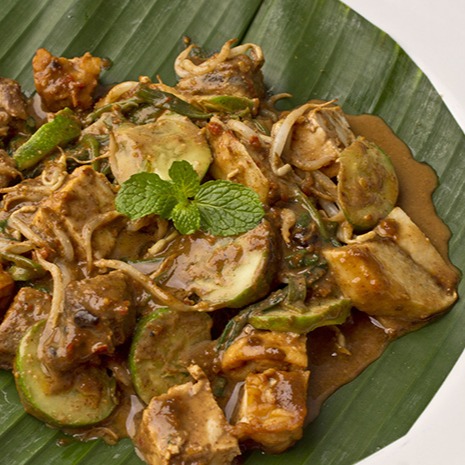 Rujak Cingur Ibu Senar