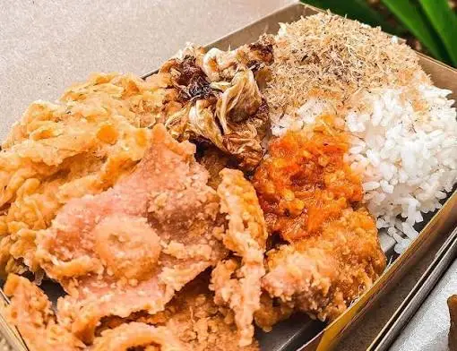Nasi Kulit Ayam