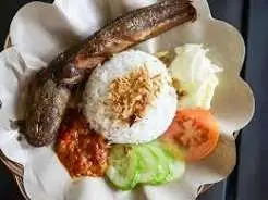 Nasi Lele